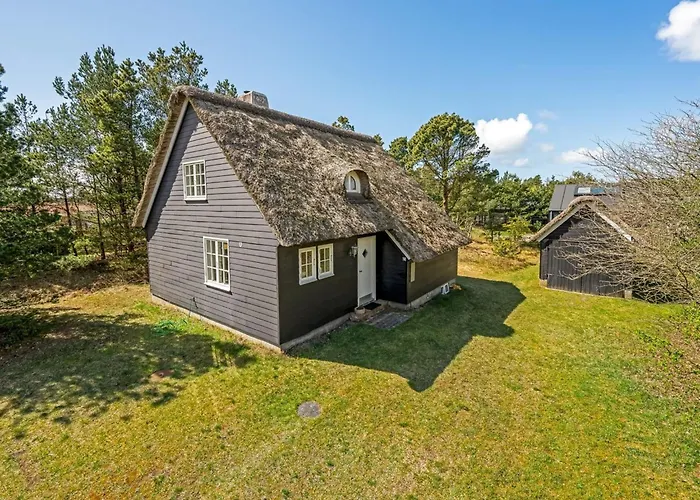 Holiday home Enya - 1-2km From The Sea By Interhome